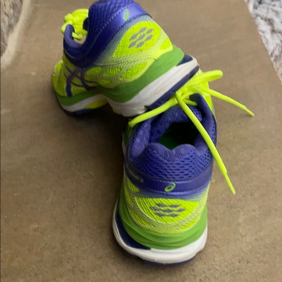 Excellent condition ASICS - Picture 4 of 5